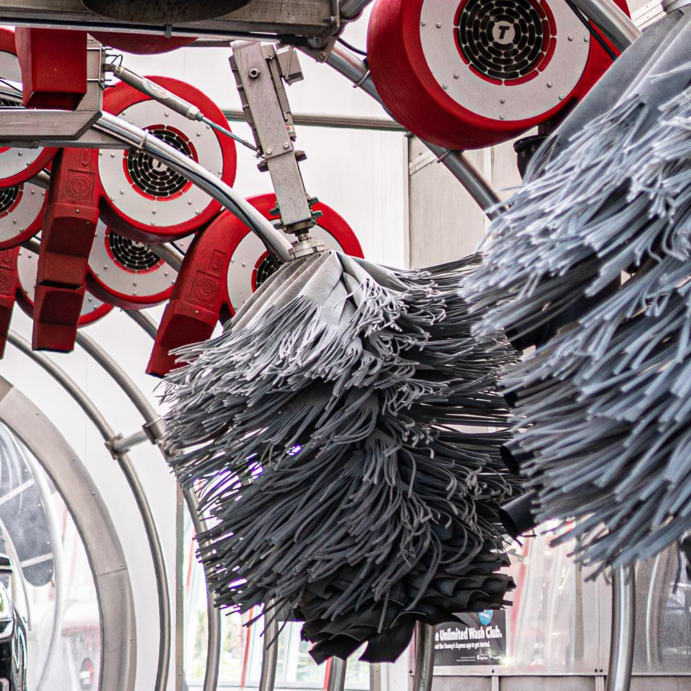 EB2009NCATommy Car Wash