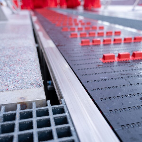 Stainless Conveyor Rub Rail 60